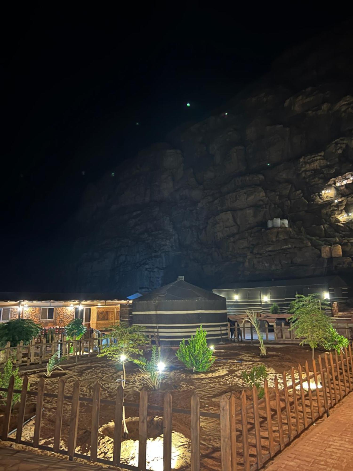 Wadi Rum Sky Camp Exteriér fotografie