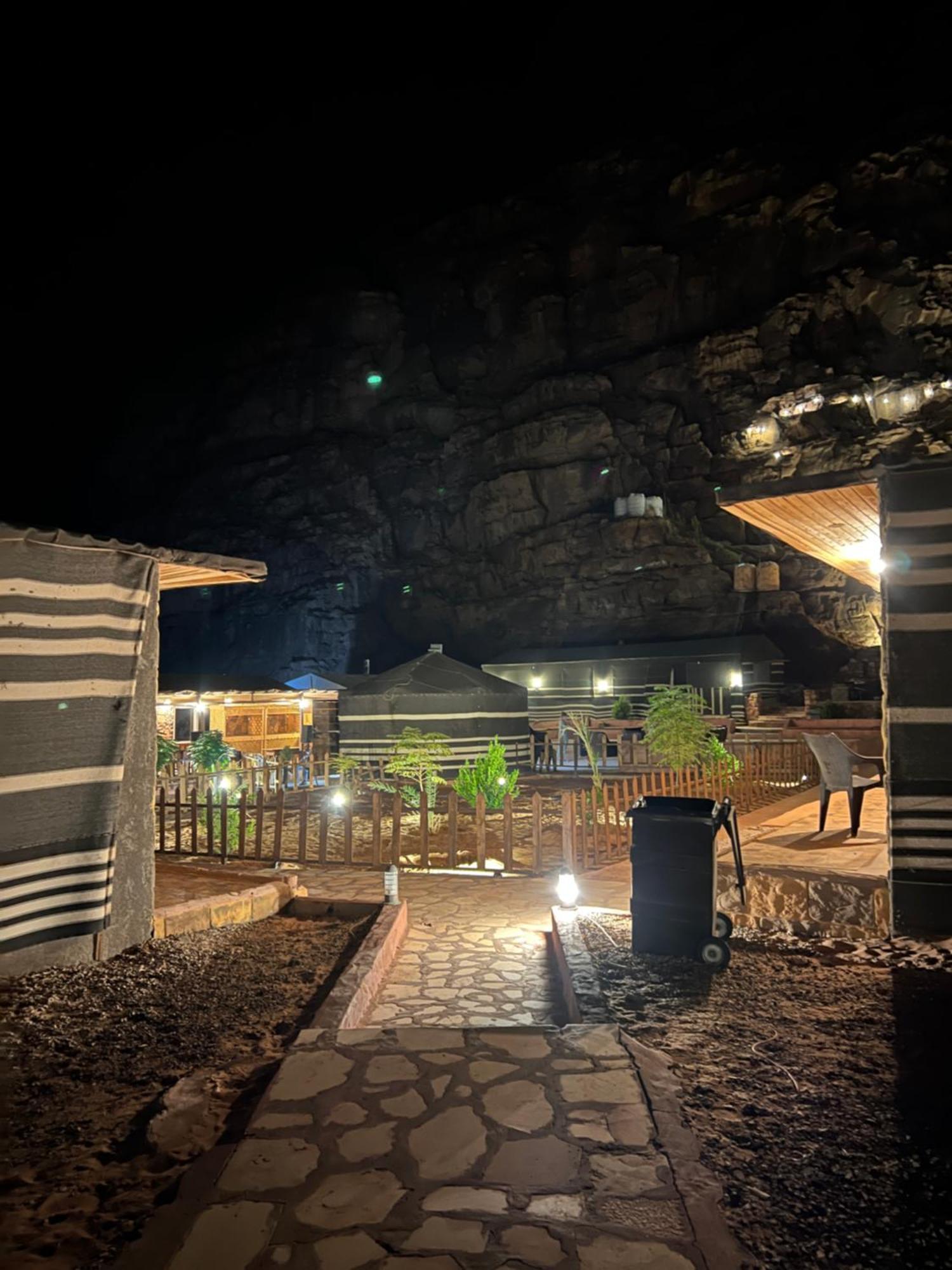 Wadi Rum Sky Camp Exteriér fotografie